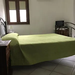 Bed & Breakfast Peonia, Oliena